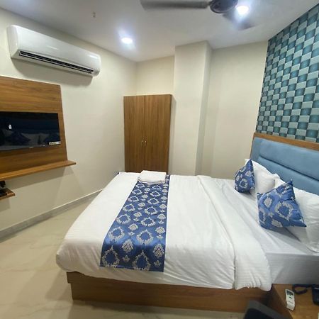 Hotel Surya Villa Ahmedabad Extérieur photo