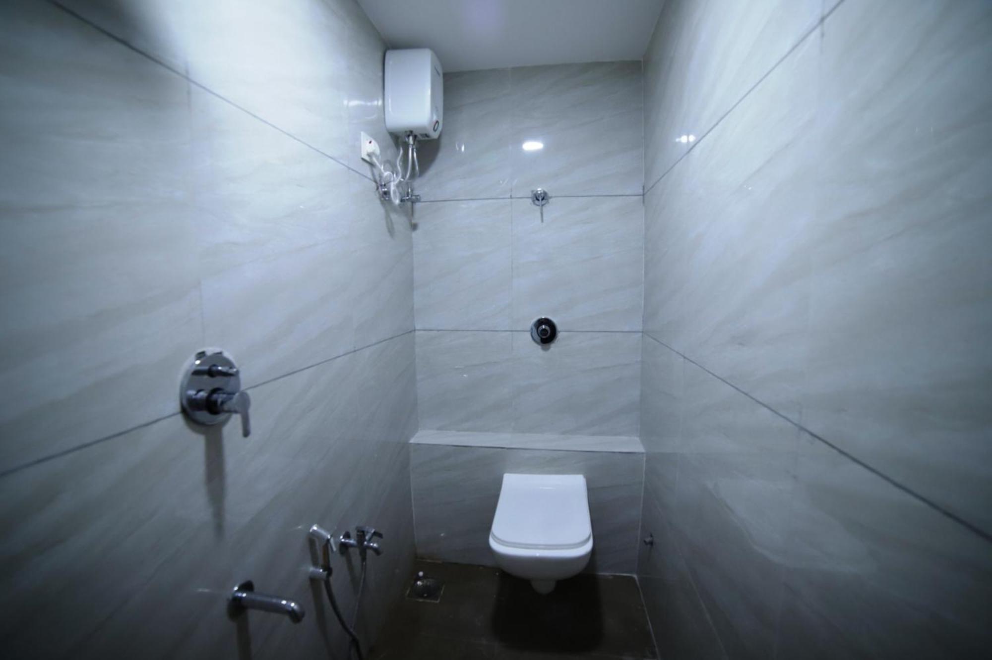 Hotel Surya Villa Ahmedabad Extérieur photo