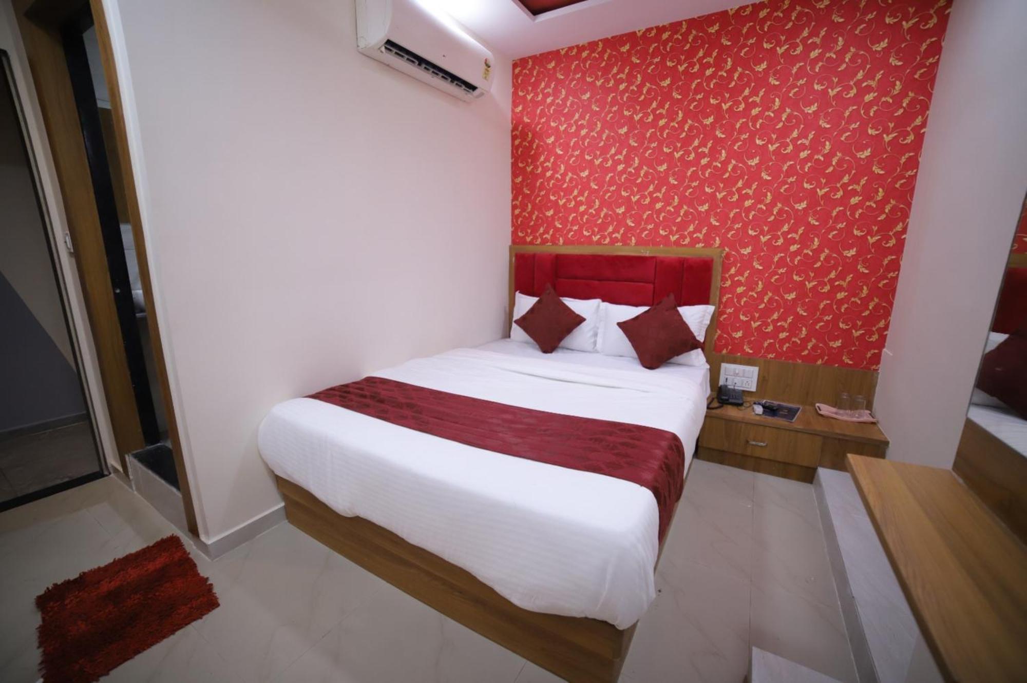 Hotel Surya Villa Ahmedabad Extérieur photo