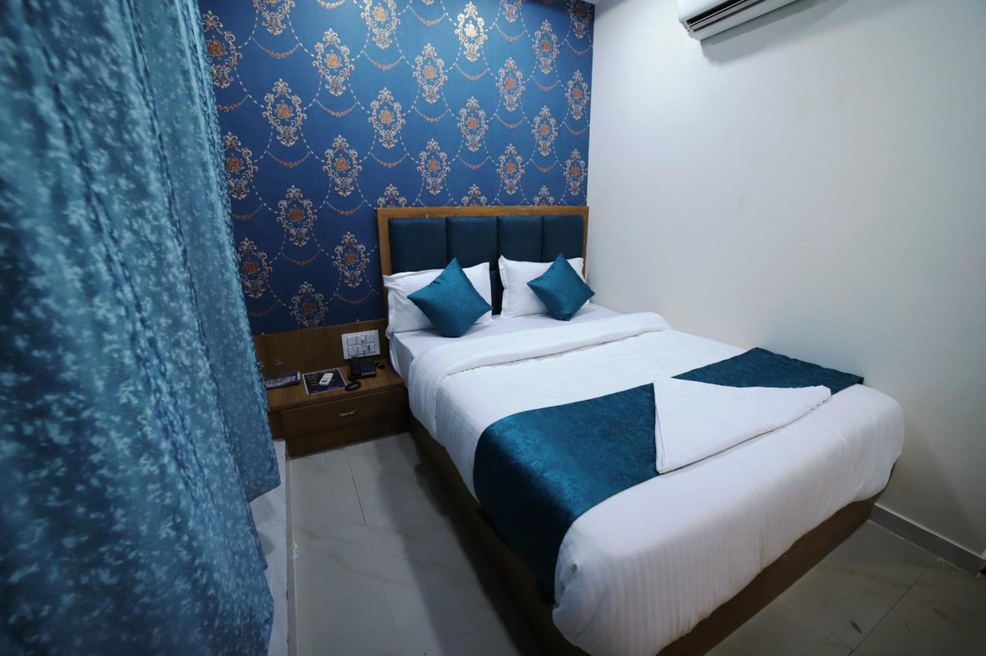 Hotel Surya Villa Ahmedabad Extérieur photo